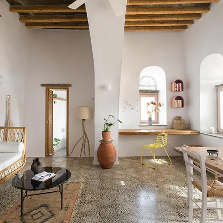 Th_eros House *